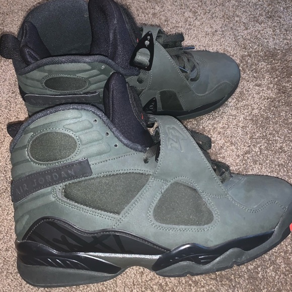 “Take flight Jordan 8s” main image 2